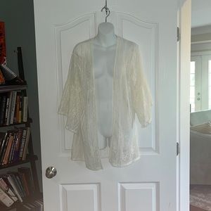 Super cute delicate cardigan